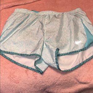 Nike shorts size medium